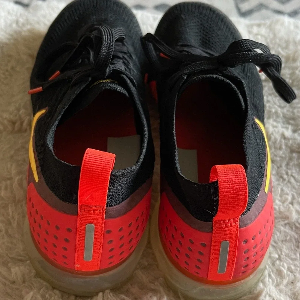 Nike Air VaporMax 2.0 Flyknit Black Laser Orange Crimson 942842-005 Mens Running